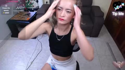 Nicole Santana online show from December 2024 10:19:01 PM