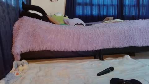 Snapshot of nicole_smithhh chatting on December 2024 04:58:01 PM Anna Nicole online show from December 2024 04:58:01 PM