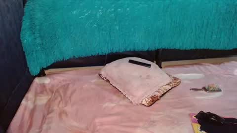  Anna Nicole  online show from October 2025 06:16:02 PM