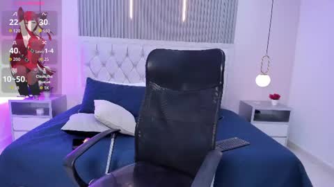 Nicole online show from June 2026 02:23:02 PM