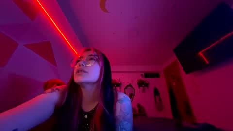 Nicole online show from March 2026 08:19:01 AM