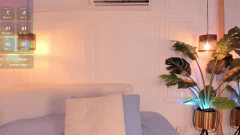 Snapshot of nicole_whitee chatting on March 2026 08:24:01 PM N A T A L I A online show from March 2026 08:24:01 PM