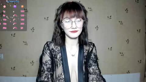 Snapshot of nicoledaviss_ chatting on May 2026 07:22:02 PM NicoleDavis online show from May 2026 07:22:02 PM