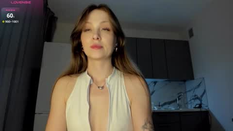 nicoledolla online show from October 2025 08:17:01 PM