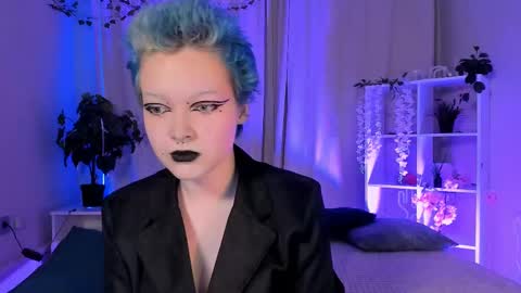 Snapshot of nicolefloret chatting on December 2024 02:00:01 PM Nicole online show from December 2024 02:00:01 PM