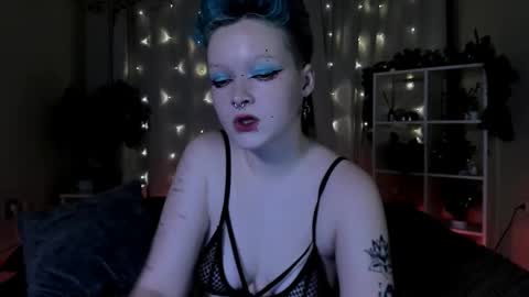 Snapshot of nicolefloret chatting on December 2024 11:35:01 PM Nicole online show from December 2024 11:35:01 PM