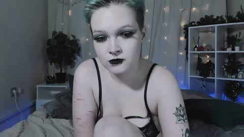 Snapshot of nicolefloret chatting on January 2025 02:56:01 AM Nicole online show from January 2025 02:56:01 AM
