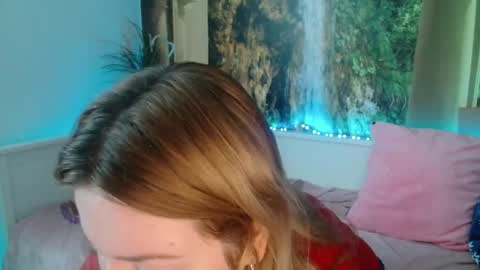 Snapshot of nicolelinharts chatting on February 2025 09:08:01 AM Birthday online show from February 2025 09:08:01 AM