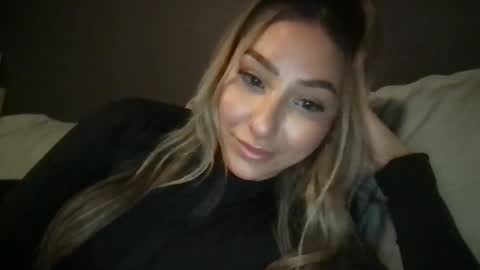 Snapshot of nicolelovesyou444 chatting on March 2025 05:38:02 AM nicolelovesyou444 online show from March 2025 05:38:02 AM