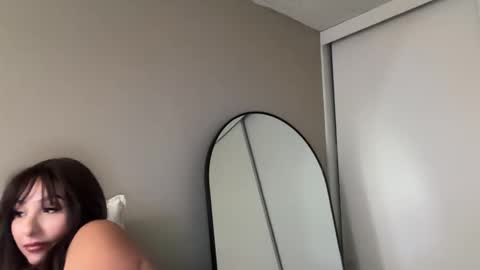 nicolelovesyou444 online show from May 2026 06:47:02 PM