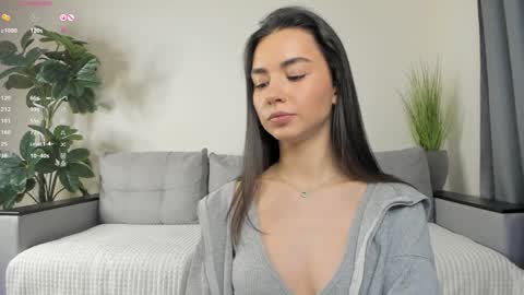 Dua Lipa online show from January 2025 01:04:01 PM