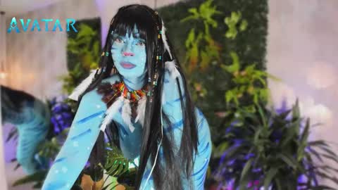 Andrea give it a thumbs up please its important  online show from October 2025 02:18:02 PM