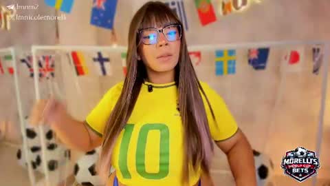 Andrea give it a thumbs up please its important  online show from June 2026 05:45:01 PM