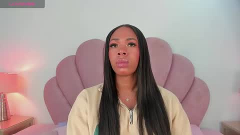 Snapshot of nicoleparadise_ chatting on February 2025 12:47:01 PM NICOLE online show from February 2025 12:47:01 PM