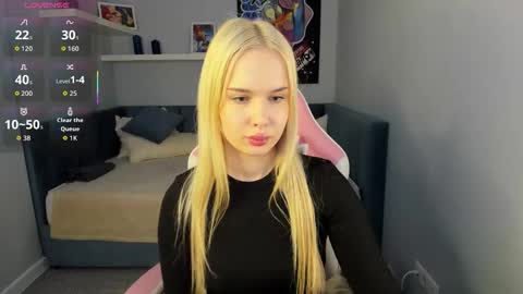 Snapshot of nicoletacooper chatting on January 2026 12:00:01 PM Nicoletta online show from January 2026 12:00:01 PM