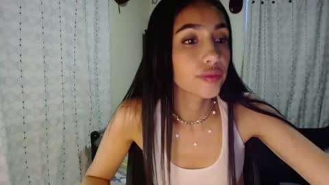 Snapshot of nicoletta_c66 chatting on November 2025 10:20:02 PM Nicole online show from November 2025 10:20:02 PM