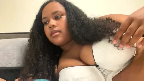 Snapshot of nicolette356 chatting on October 2025 02:03:02 AM nicolette356 online show from October 2025 02:03:02 AM