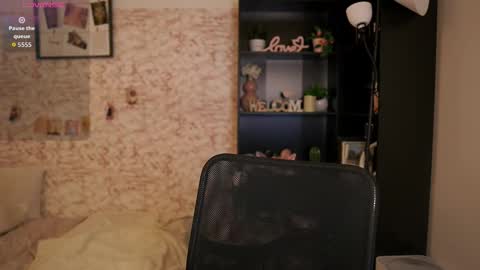 Snapshot of nicolette__shea_ chatting on September 2025 07:46:02 AM nicolette__shea_ online show from September 2025 07:46:02 AM