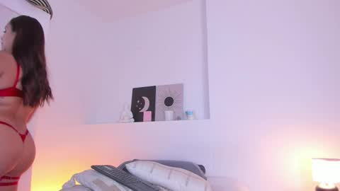 Nicole online show from March 2026 12:11:01 PM