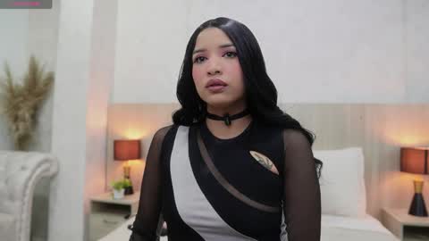 Nicolle Alvarez online show from May 2026 11:26:01 AM