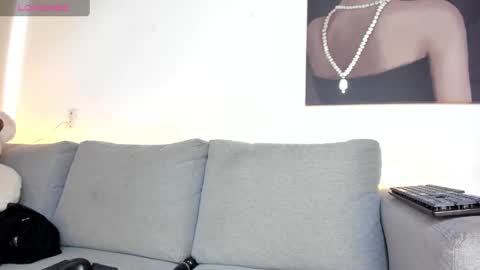 Snapshot of nicolle_ds chatting on February 2025 10:10:02 PM Nicol online show from February 2025 10:10:02 PM