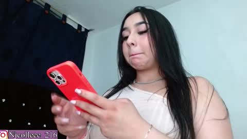 Snapshot of nicolle_sabinas chatting on February 2025 09:15:01 AM Nicolle online show from February 2025 09:15:01 AM