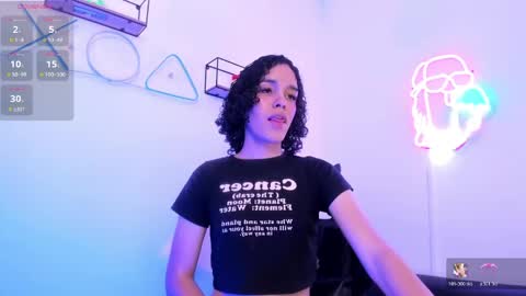 nicolle_smithh_ online show from April 2026 02:31:01 AM