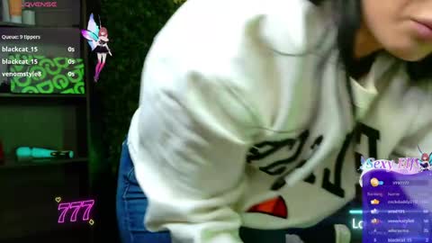 Nicolle online show from April 2026 12:29:02 PM