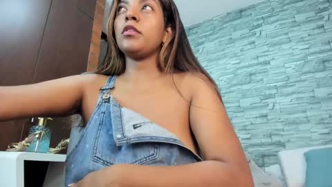 Snapshot of nicollesofia3 chatting on March 2025 12:11:02 AM nicollesofia3 online show from March 2025 12:11:02 AM