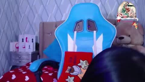 Nicolle Miley online show from December 2024 06:30:02 AM