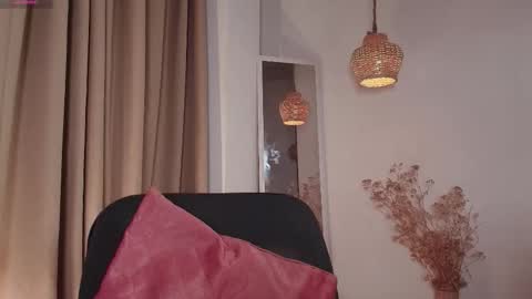nicolletease online show from December 2025 01:49:02 PM