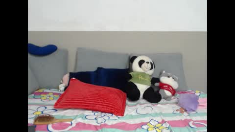 NicollGreen online show from November 2025 07:04:02 PM