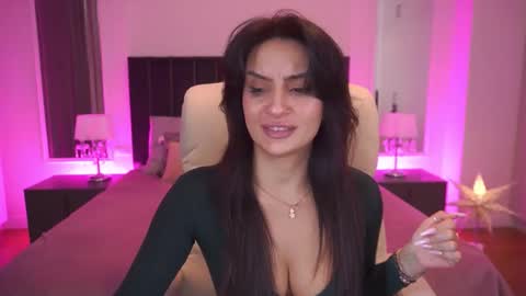 Snapshot of nicolnightt chatting on December 2025 07:04:02 AM Nicole online show from December 2025 07:04:02 AM