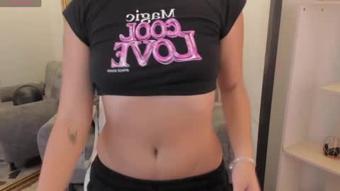Snapshot of nicolross_ chatting on May 2026 02:55:02 PM NicolRoss online show from May 2026 02:55:02 PM