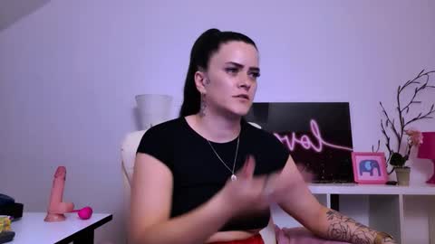 Nicol Sparkle online show from April 2026 09:48:02 AM