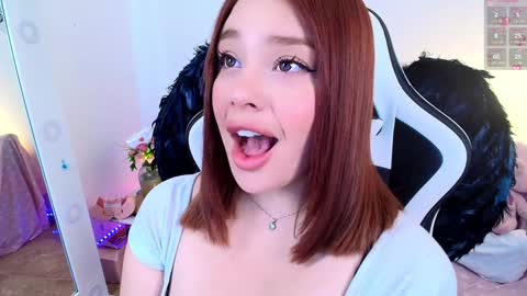 Snapshot of nicolthompsonn chatting on December 2024 08:13:01 PM Nicol online show from December 2024 08:13:01 PM