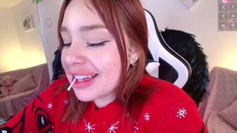 Snapshot of nicolthompsonn chatting on December 2024 04:09:02 AM Nicol online show from December 2024 04:09:02 AM