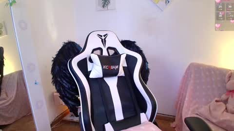 Snapshot of nicolthompsonn chatting on January 2025 03:45:01 AM Nicol online show from January 2025 03:45:01 AM