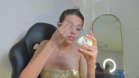 Nicol online show from February 2026 08:45:02 PM