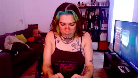 Snapshot of nienienanana chatting on December 2025 03:18:02 PM NienieNanana online show from December 2025 03:18:02 PM