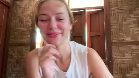 Snapshot of night_jelly chatting on March 2026 03:47:01 AM Aurora online show from March 2026 03:47:01 AM