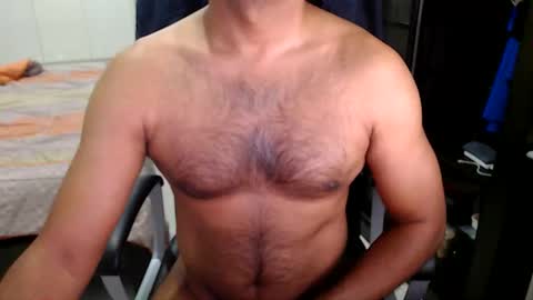 Snapshot of night_rider09711 chatting on January 2025 11:36:02 PM night_rider09711 online show from January 2025 11:36:02 PM