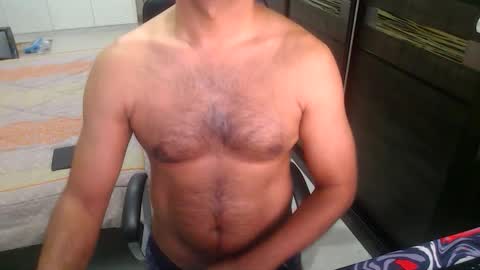 Snapshot of night_rider09711 chatting on February 2025 06:48:02 PM night_rider09711 online show from February 2025 06:48:02 PM