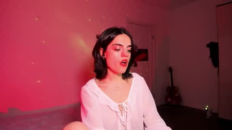 Snapshot of nightfloatt chatting on January 2026 03:59:01 PM Daisy online show from January 2026 03:59:01 PM