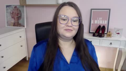 Holly online show from February 2026 05:36:02 AM