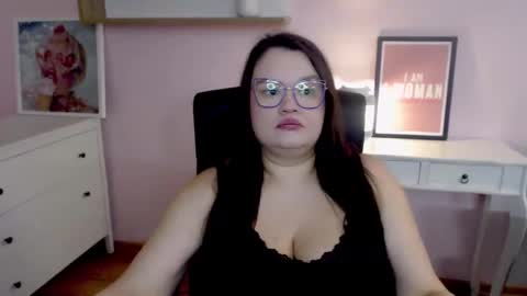 Holly online show from March 2026 05:57:02 AM