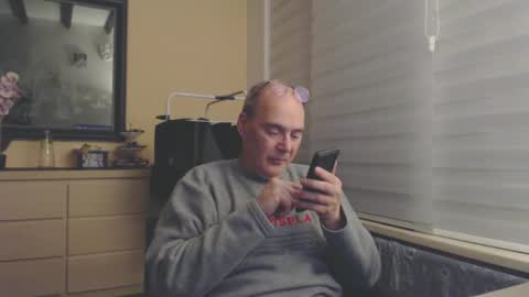 nightkeeper63 online show from January 2025 01:18:01 AM