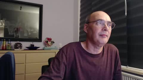 nightkeeper63 online show from September 2025 12:05:01 AM