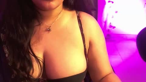 nightqueen107446 online show from March 2026 05:45:02 AM