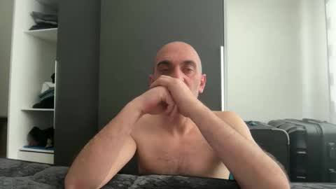 nightwalker06 online show from December 2025 10:11:02 AM